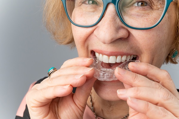 Ortodonzia per adulti: non è mai troppo tardi per un sorriso perfetto